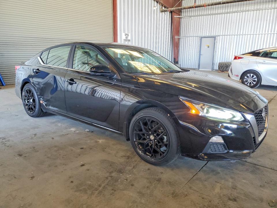 Photo 4 from auction – 2020 NISSAN ALTIMA with VIN 1N4BL4CV1LN320083