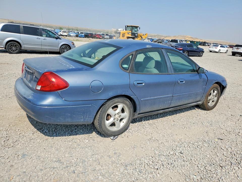 Photo 3 from auction – 2000 FORD TAURUS with VIN 1FAFP55U8YG236208