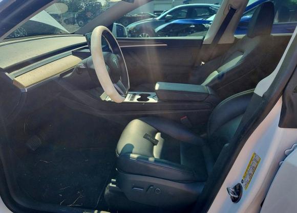 Photo 7 from auction – 2023 TESLA MODEL Y with VIN 7SAYGDEEXPA028300