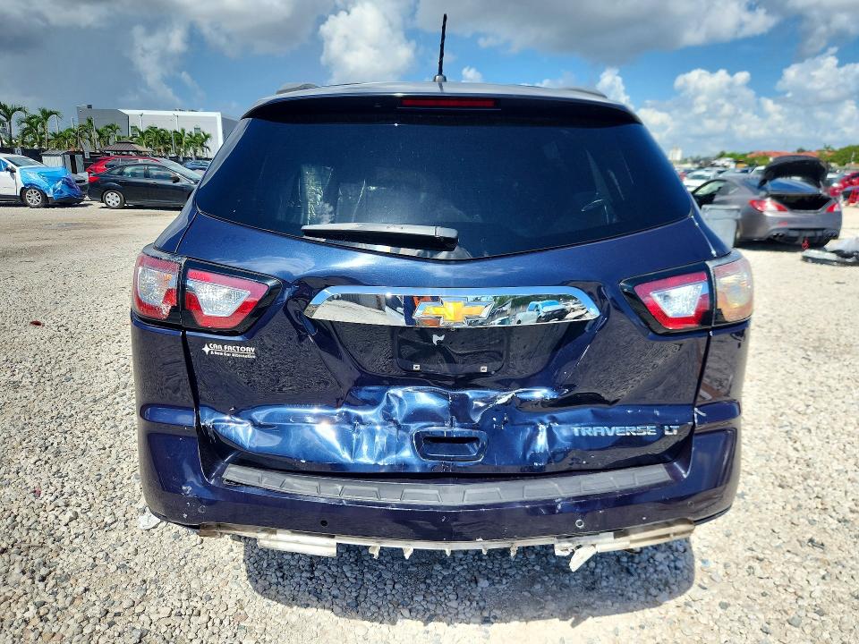 Photo 6 from auction – 2015 CHEVROLET TRAVERSE with VIN 1GNKRGKD3FJ152968
