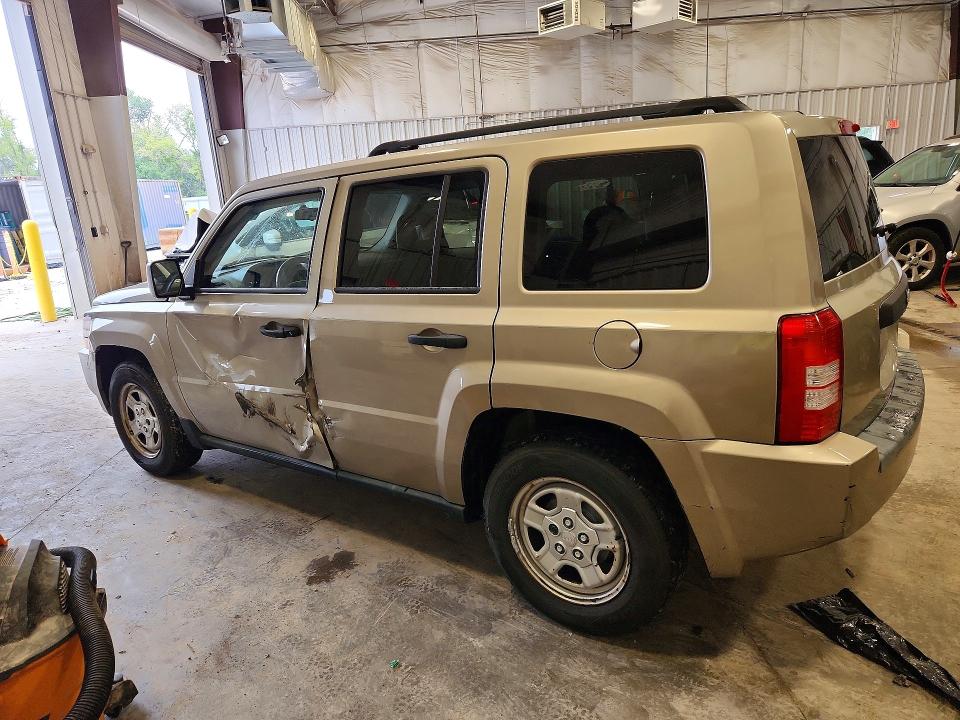 Photo 2 from auction – 2009 JEEP PATRIOT with VIN 1J4FT28B89D195087