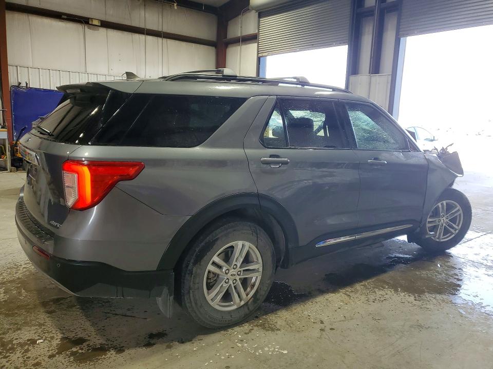 Снимка 3 от търг – 2022 FORD EXPLORER с VIN 1FMSK8DH0NGA54295