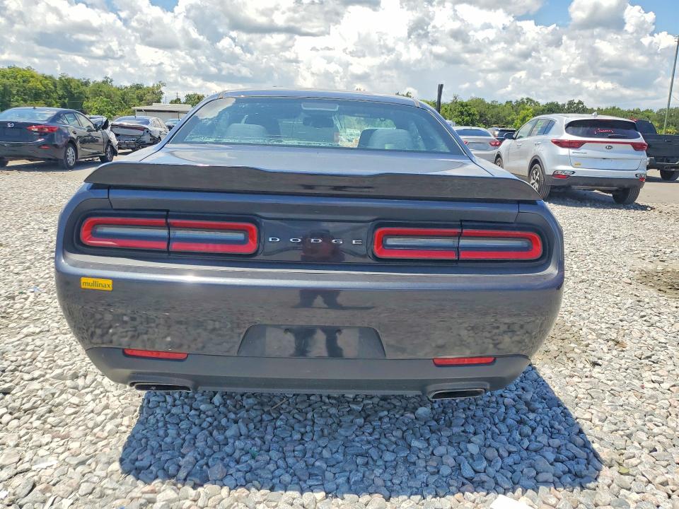 Photo 6 from auction – 2016 DODGE CHALLENGER with VIN 2C3CDZAG6GH275772