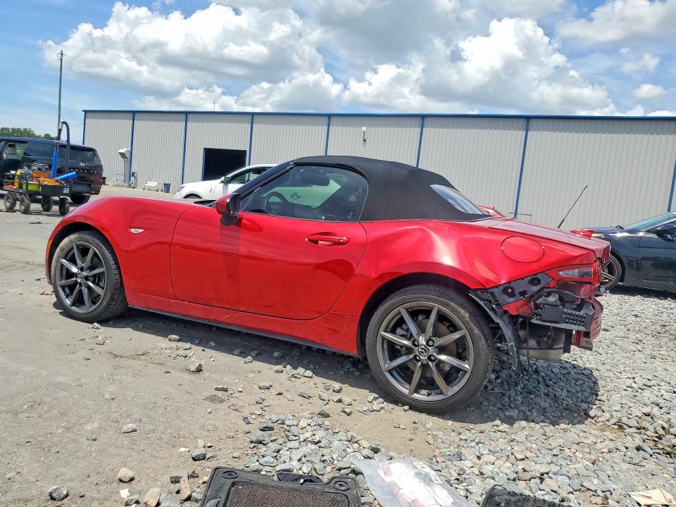 Снимка 2 от търг – 2017 MAZDA MX-5 MIATA с VIN JM1NDAD77H0120610