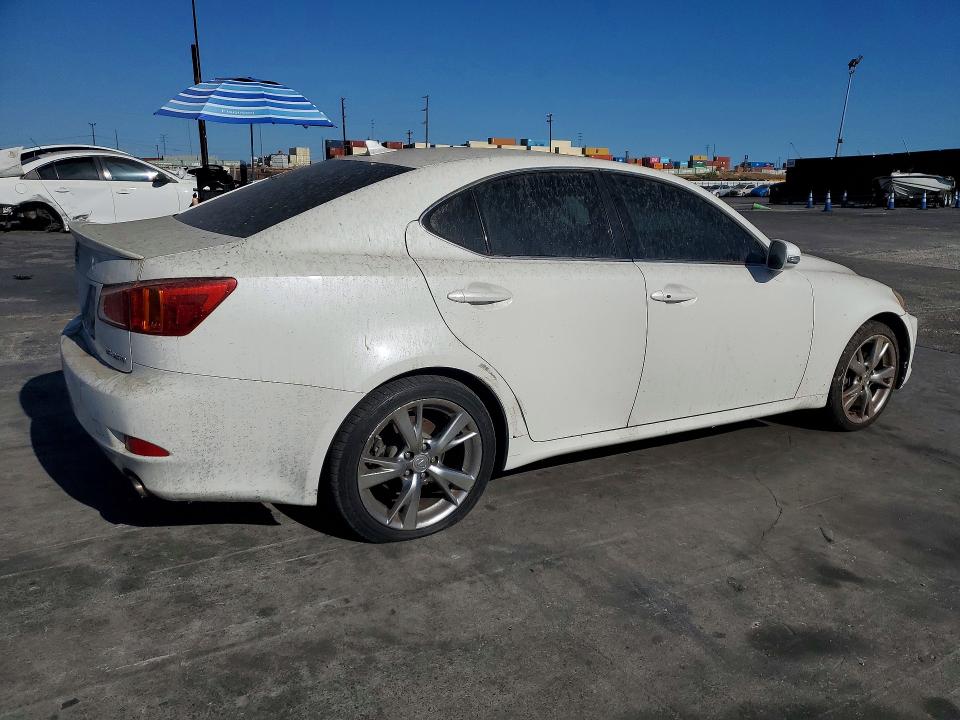صورة رقم 3 من المزاد - 2009 LEXUS IS 250 مع VIN JTHBK262X95105327