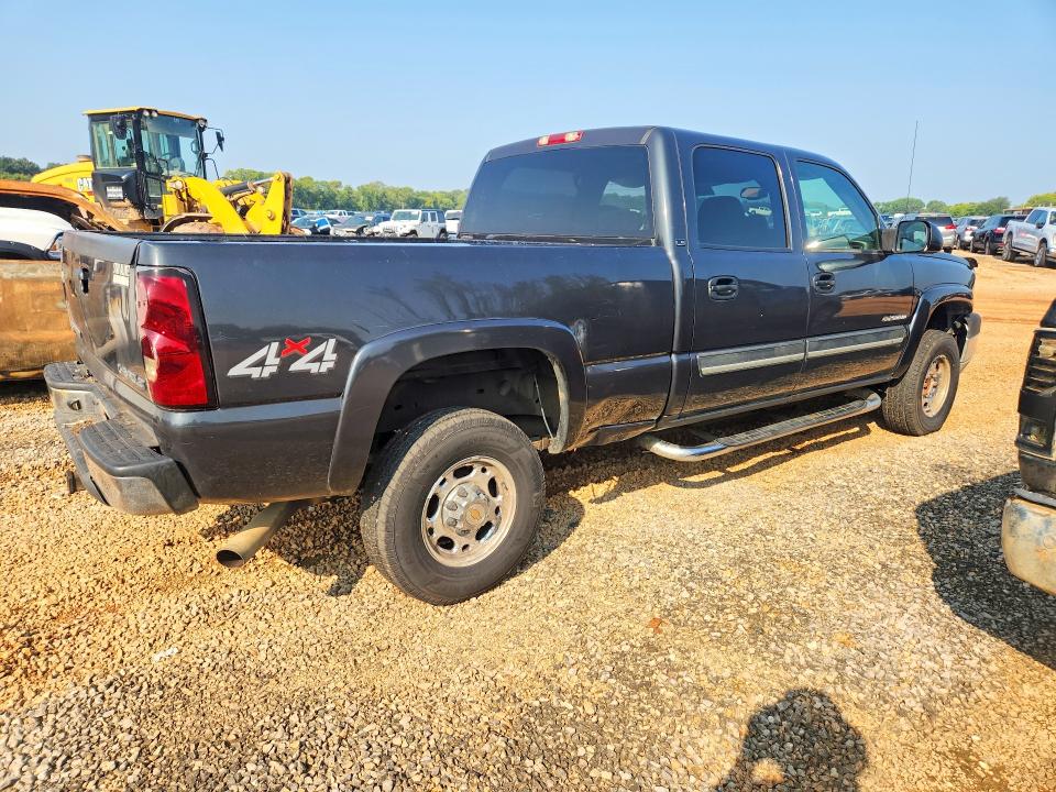 Photo 3 from auction – 2004 CHEVROLET SILVERADO with VIN 1GCHK23U54F256516