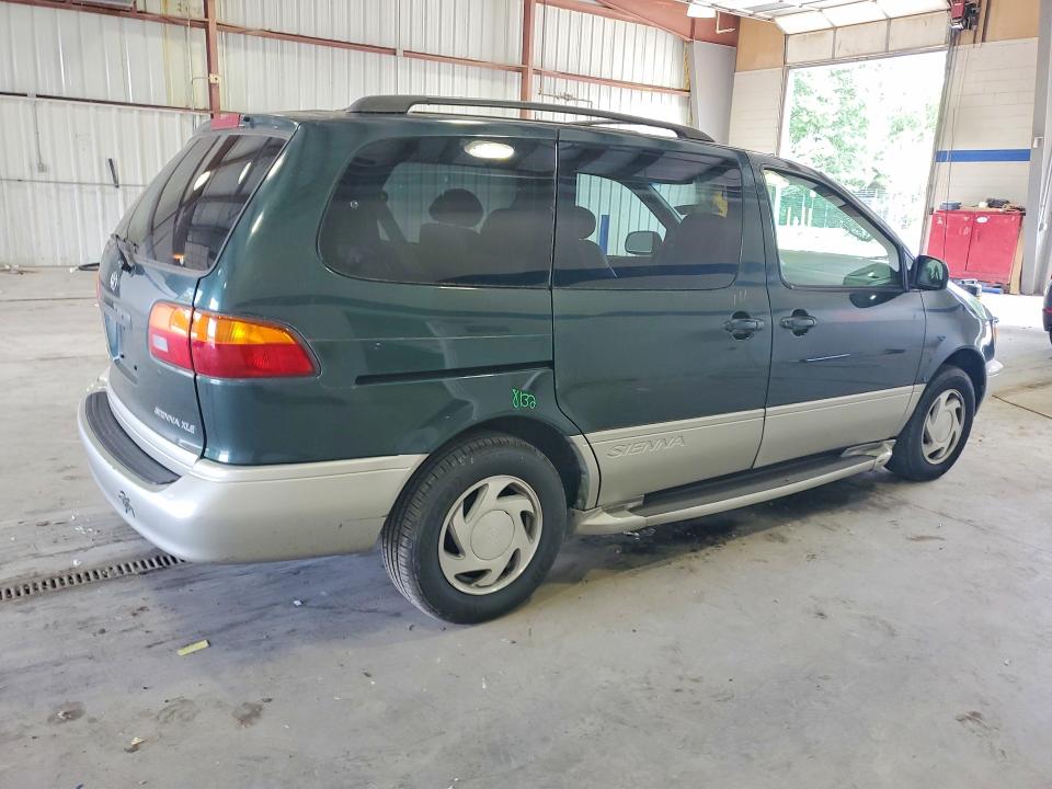 Photo 3 from auction – 2000 TOYOTA SIENNA with VIN 4T3ZF13C8YU206580