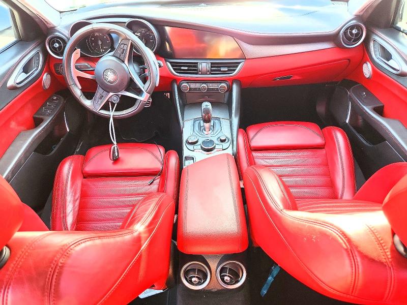 Photo 8 from auction – 2018 ALFA ROMEO GIULIA with VIN ZARFAECN6J7592448