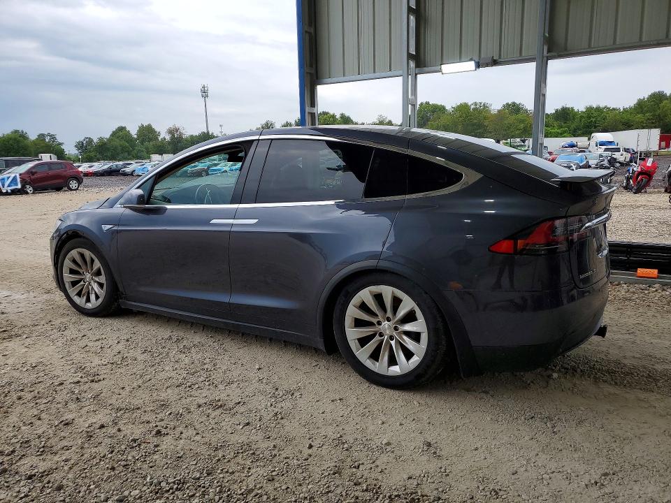 Photo 2 from auction – 2016 TESLA MODEL X with VIN 5YJXCAE25GF011951