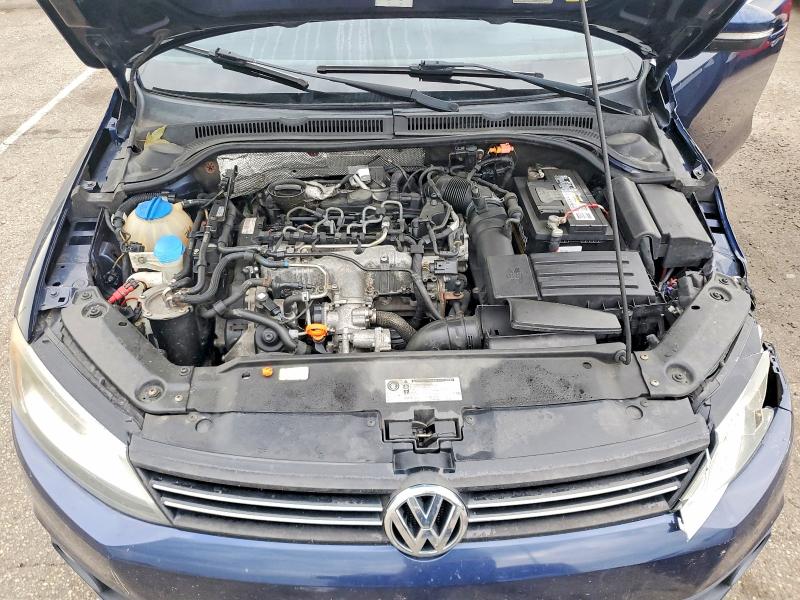 Photo 11 from auction – 2012 VOLKSWAGEN JETTA with VIN 3VWLL7AJ1CM369498