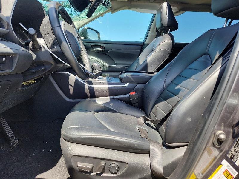 Снимка 7 от търг – 2023 TOYOTA HIGHLANDER с VIN 5TDKDRAH9PS516872