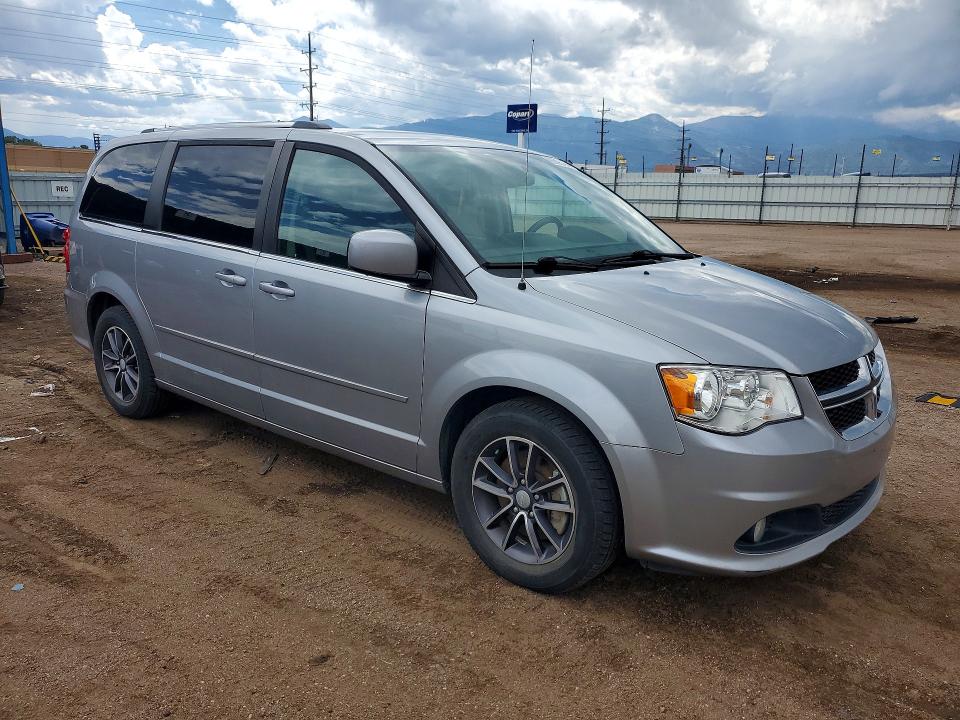 Photo 4 from auction – 2017 DODGE GRAND CARAVAN with VIN 2C4RDGCG3HR841860