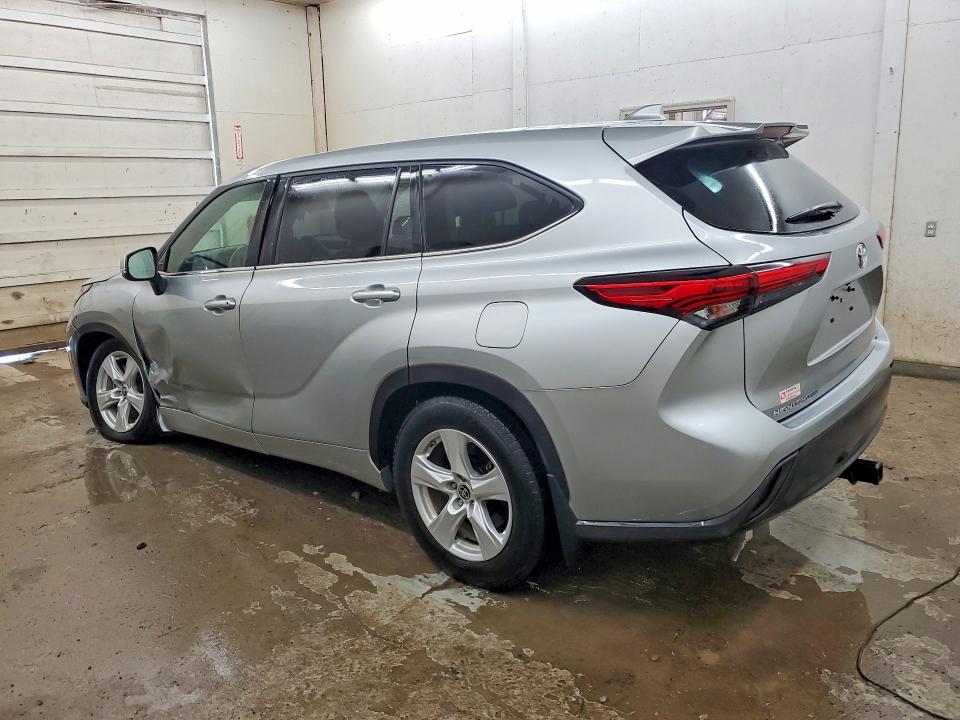 Photo 2 from auction – 2020 TOYOTA HIGHLANDER with VIN 5TDCZRBH4LS502070