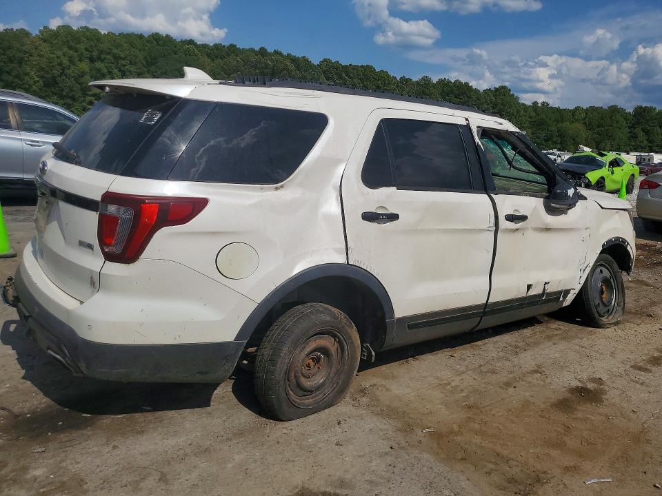 Photo 3 from auction – 2017 FORD EXPLORER with VIN 1FM5K8GT7HGB70160