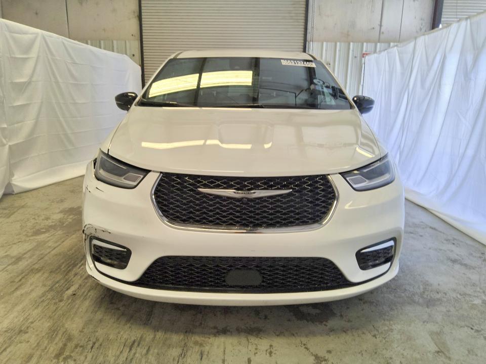Photo 5 from auction – 2025 CHRYSLER PACIFICA with VIN 2C4RC1BGXSR520973