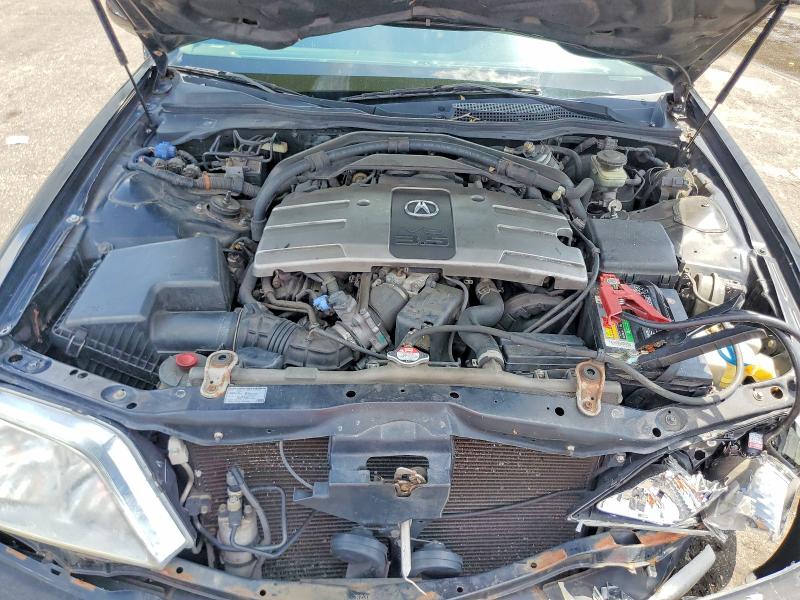 Photo 11 from auction – 2002 ACURA 3.5RL with VIN JH4KA96532C013287