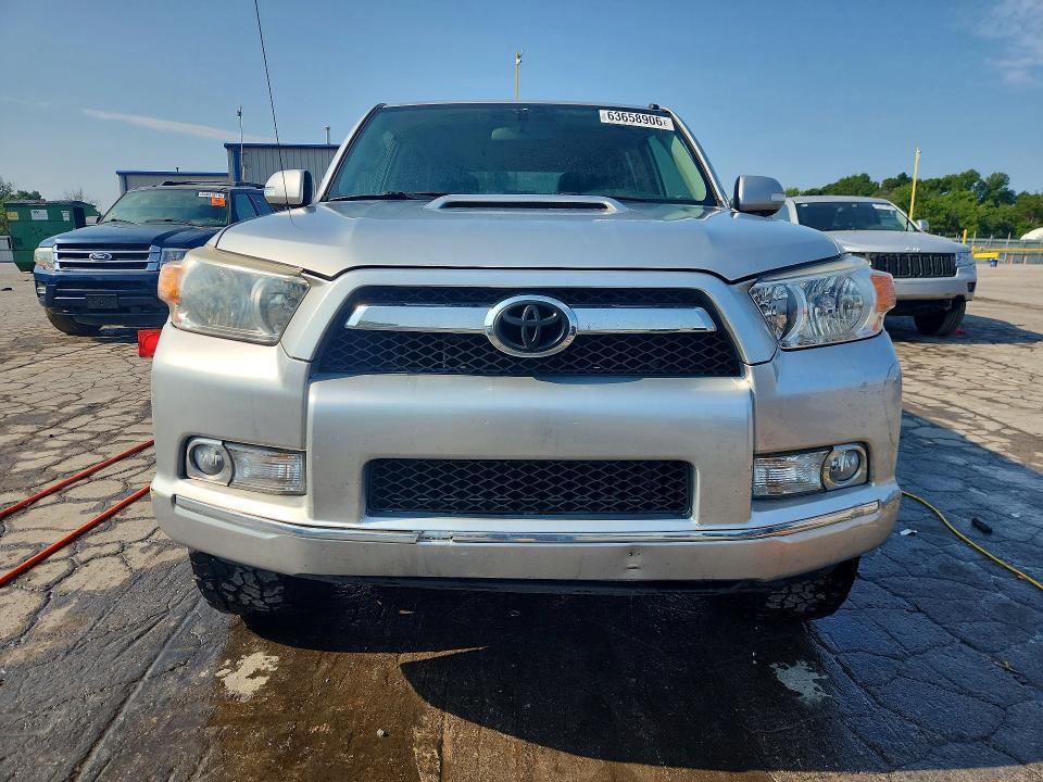 Photo 5 from auction – 2012 TOYOTA 4RUNNER with VIN JTEBU5JR4C5102170