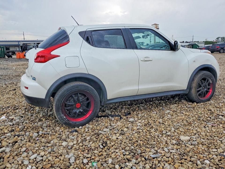 Photo 3 from auction – 2013 NISSAN JUKE with VIN JN8AF5MV4DT210728