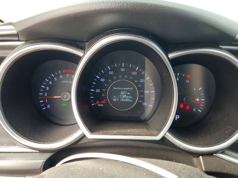 Photo 9 from auction – 2015 KIA OPTIMA with VIN 5XXGM4A74FG477480