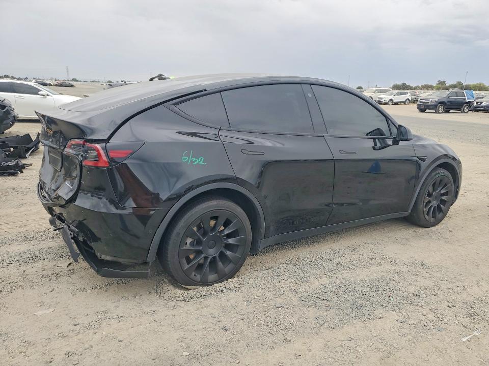 Foto 3 de la subasta – 2022 TESLA MODEL Y con VIN 7SAYGDEE7NF480575