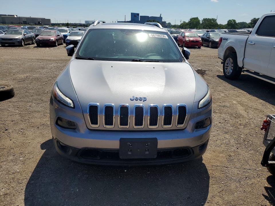 Photo 5 from auction – 2016 JEEP CHEROKEE with VIN 1C4PJLCSXGW189676