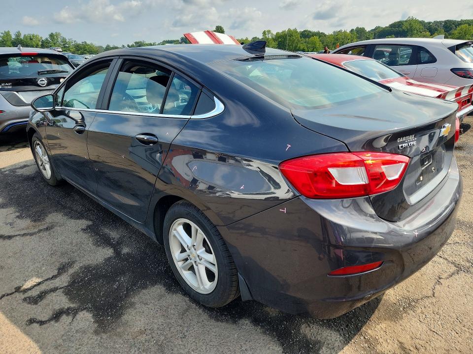 Photo 2 from auction – 2017 CHEVROLET CRUZE with VIN 1G1BE5SM0H7119802