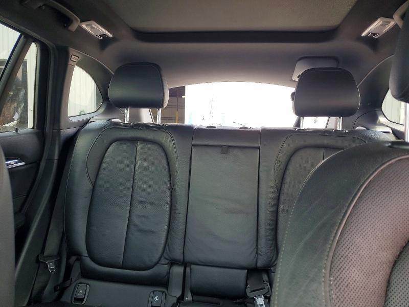 Photo 10 from auction – 2018 BMW X1 with VIN WBXHU7C35J5H41390