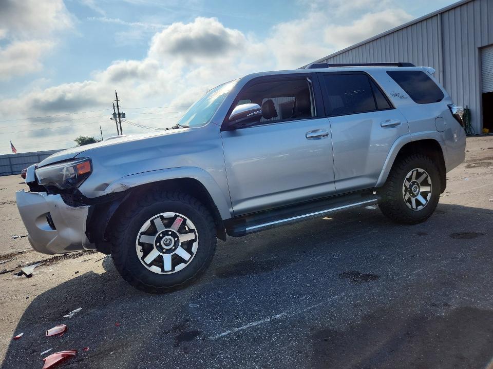 Photo 1 from auction – 2021 TOYOTA 4RUNNER with VIN JTERU5JR2M5857544