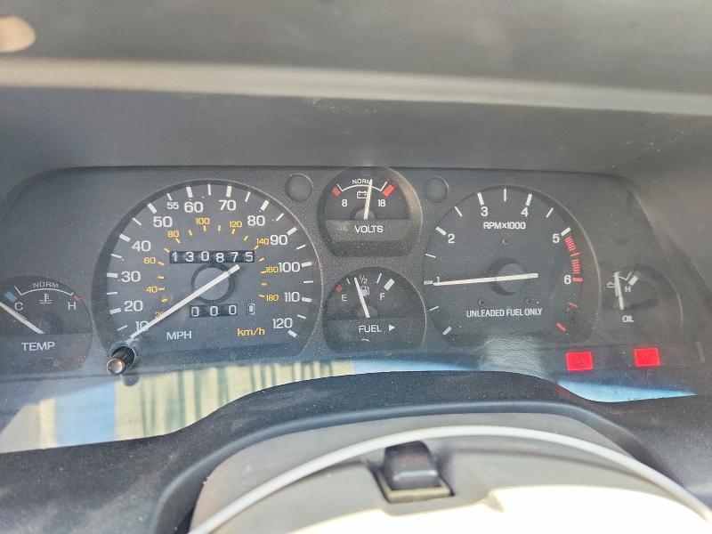 Photo 9 from auction – 1993 FORD THUNDERBIRD LX with VIN 1FAPP6246PH112865