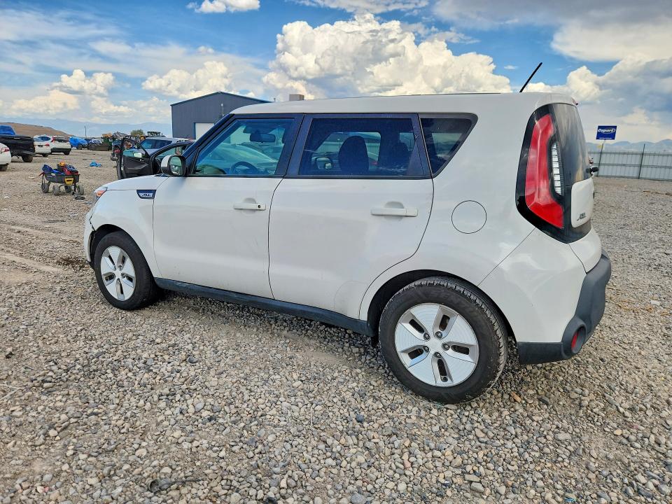 Photo 2 from auction – 2015 KIA SOUL with VIN KNDJN2A27F7179462