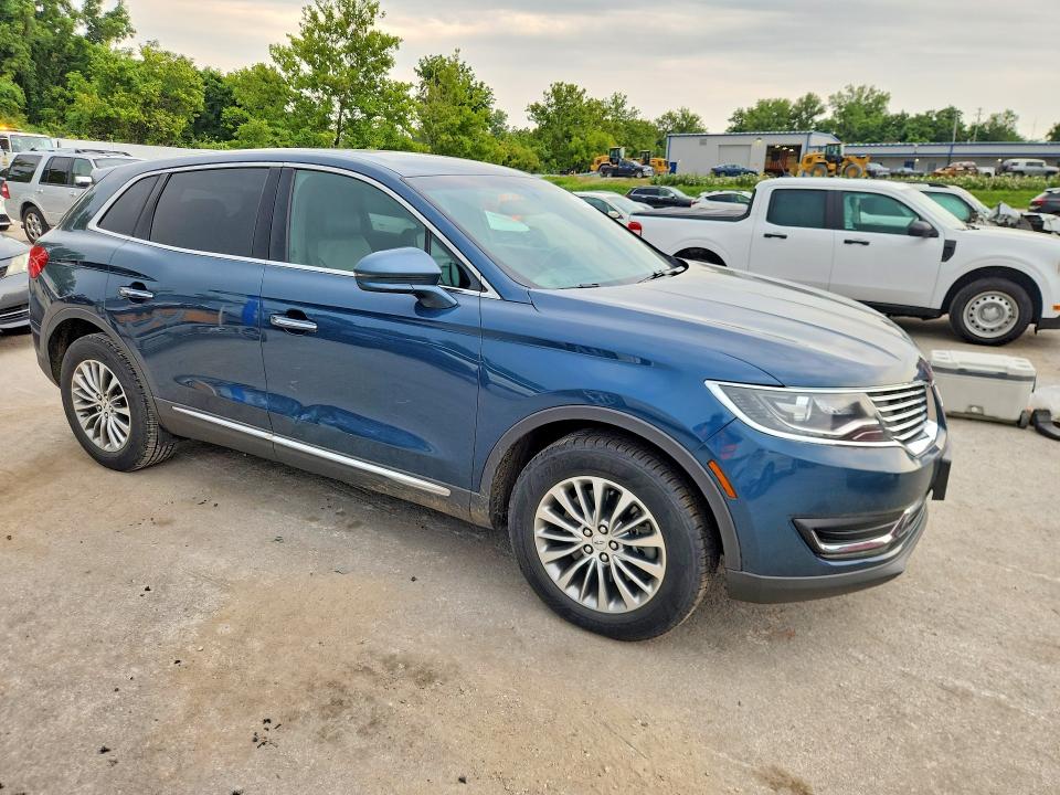 Photo 4 from auction – 2016 LINCOLN MKX with VIN 2LMTJ8KR4GBL38921