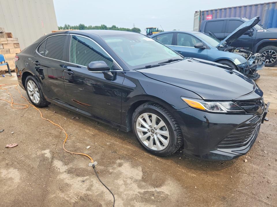 Photo 4 from auction – 2020 TOYOTA CAMRY with VIN 4T1C11BK2LU016045