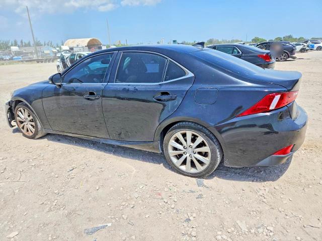 Photo 2 from auction – 2015 LEXUS IS with VIN JTHBF1D28F5069313