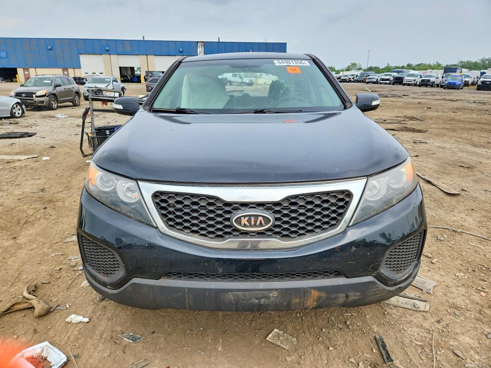Photo 5 from auction – 2013 KIA SORENTO with VIN 5XYKT3A12DG376840