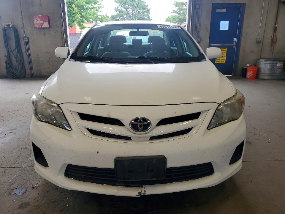 Photo 5 from auction – 2011 TOYOTA COROLLA with VIN 2T1BU4EE5BC653196