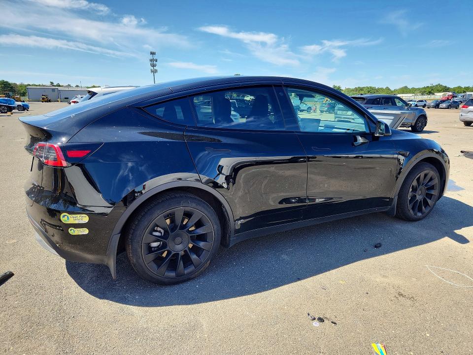 Photo 3 from auction – 2022 TESLA MODEL Y with VIN 7SAYGDEE2NA007518
