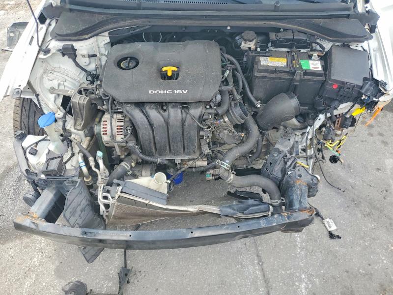 Снимка 11 от търг – 2017 HYUNDAI ELANTRA с VIN 5NPD74LF5HH051030