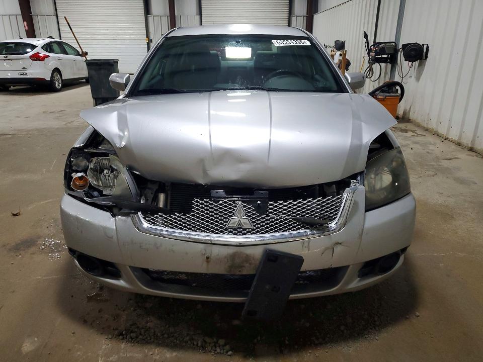 Zdjęcie 5 z aukcji – 2011 MITSUBISHI GALANT z VIN 4A32B2FF9BE028652