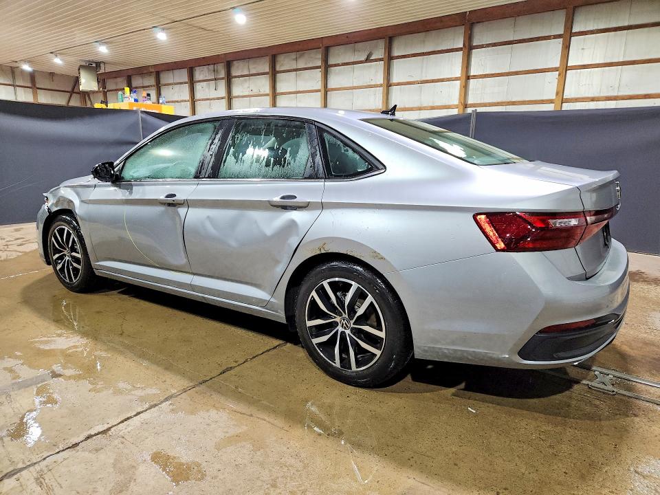 Photo 2 from auction – 2026 VOLKSWAGEN JETTA with VIN 3VW7W7BU4TM042661