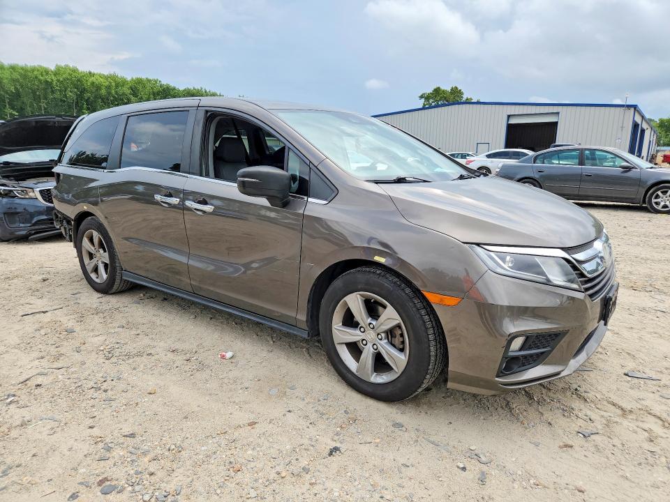Photo 4 from auction – 2018 HONDA ODYSSEY with VIN 5FNRL6H74JB082983