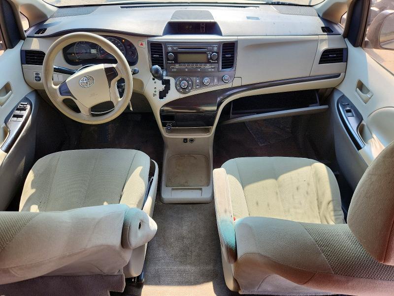 Photo 8 from auction – 2011 TOYOTA SIENNA with VIN 5TDKA3DC3BS007293
