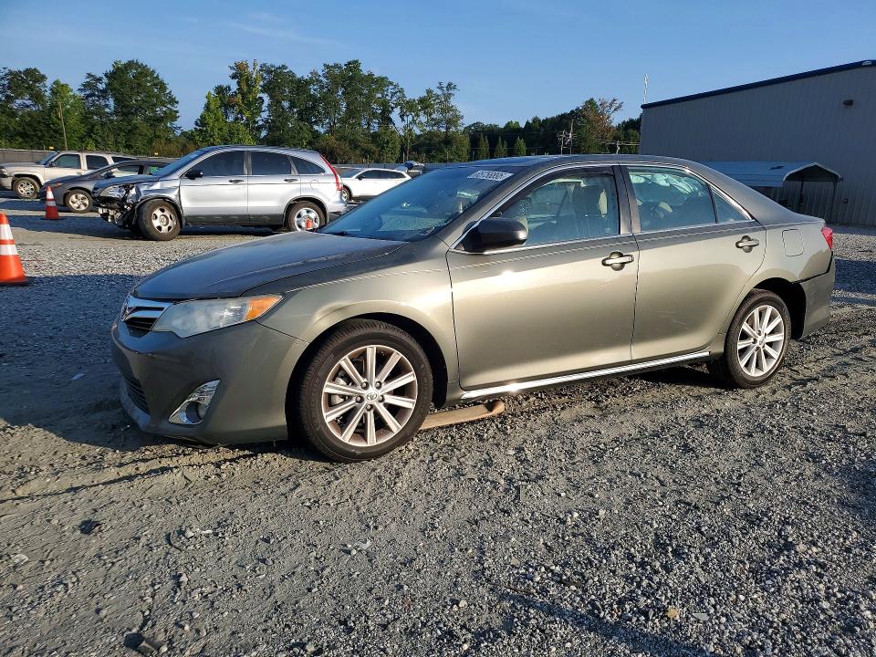 Photo 1 from auction – 2014 TOYOTA CAMRY with VIN 4T1BF1FK1EU765557