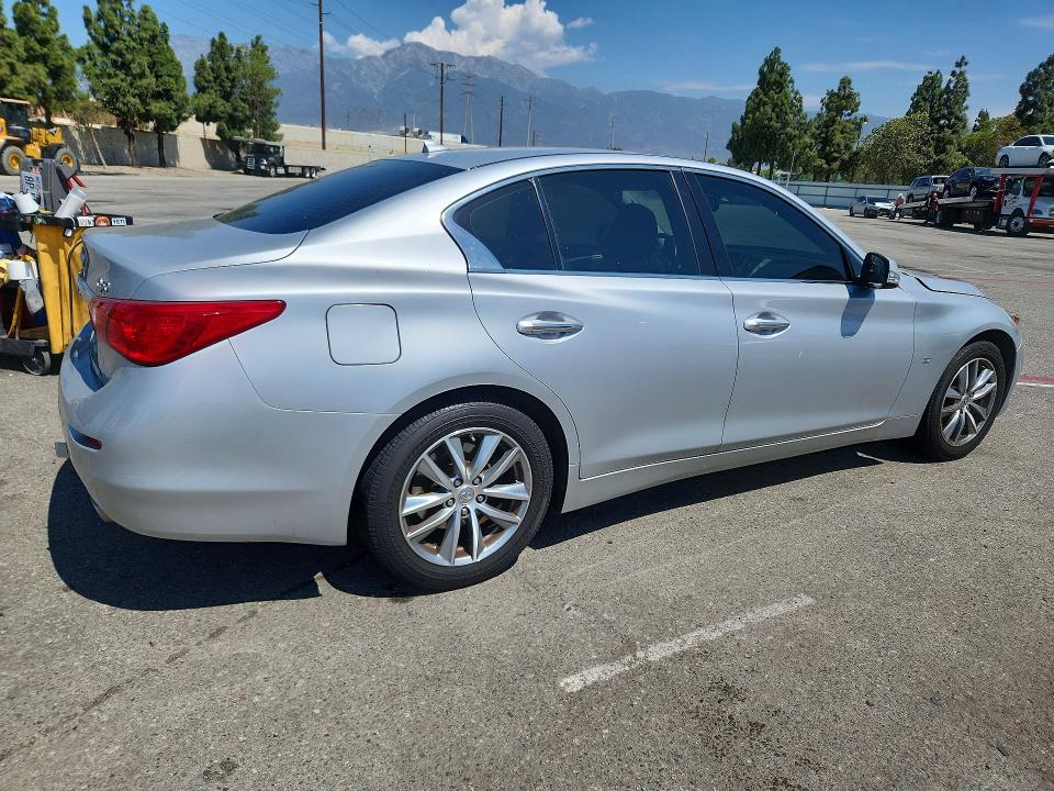 Photo 3 from auction – 2015 INFINITI Q50 with VIN JN1BV7AR8FM401302
