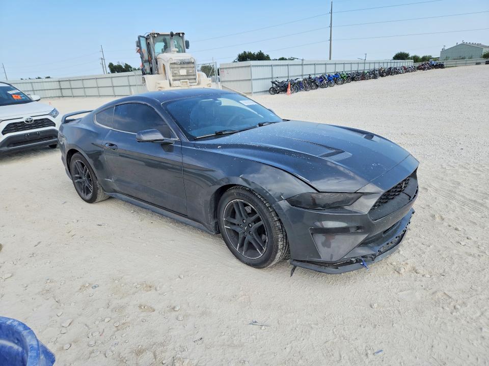 Photo 4 from auction – 2019 FORD MUSTANG with VIN 1FA6P8THXK5133236