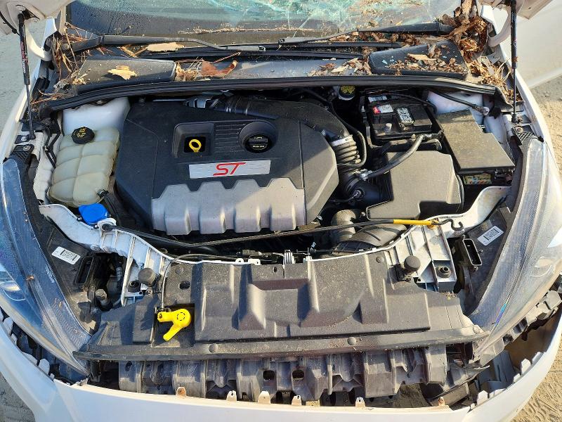 Photo 11 from auction – 2016 FORD FOCUS with VIN 1FADP3L97GL257941