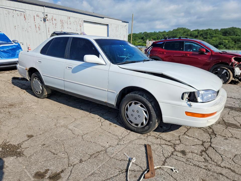 Photo 4 from auction – 1992 TOYOTA CAMRY with VIN 4T1SK12E4NU066998