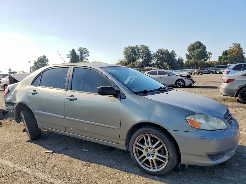 Zdjęcie 4 z aukcji – 2004 TOYOTA COROLLA z VIN 1NXBR32E44Z232216