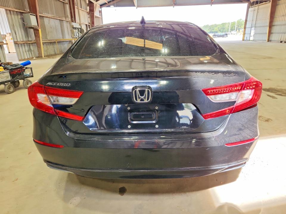Photo 6 from auction – 2018 HONDA ACCORD with VIN 1HGCV1F63JA071867