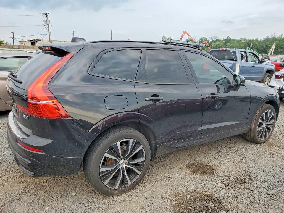 Photo 3 from auction – 2024 VOLVO XC60 with VIN YV4L12RL5R1777359