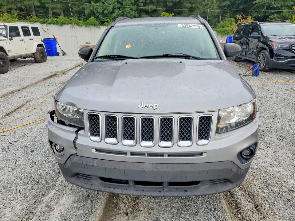 Photo 5 from auction – 2015 JEEP COMPASS with VIN 1C4NJCBA8FD198046